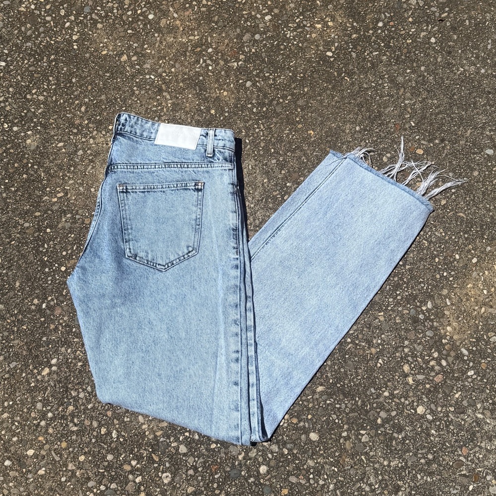 Boohoo Light Blue Distressed Jeans